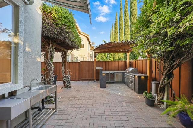 6751 Positano Lane, San Jose CA: https://media.crmls.org/mediaz/214a90a8-007d-4f6c-b79d-8f23271cd2e3.jpg