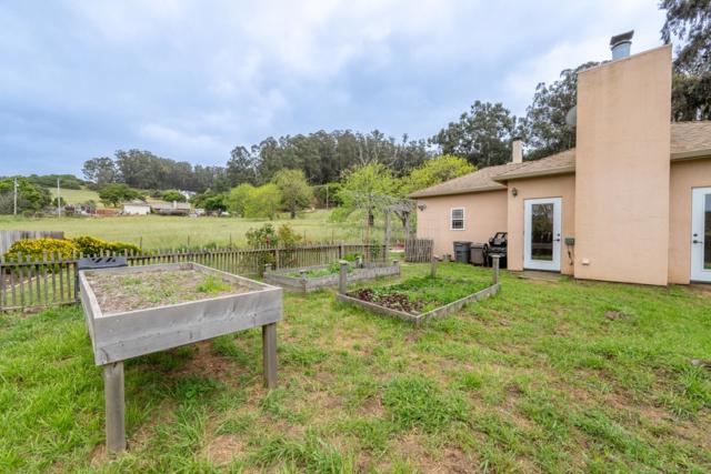 10233 Reese Circle, Salinas CA: https://media.crmls.org/mediaz/214b40f0-4fa8-480e-aff3-4eebd63096de.jpg