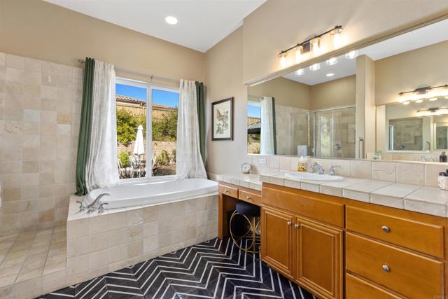Detail Gallery Image 11 of 38 For 14360 Sawgrass Circle, Valley Center,  CA 92082 - 4 Beds | 3/1 Baths