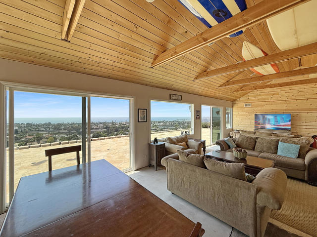 4103 Calle Bienvenido, San Clemente CA: https://media.crmls.org/mediaz/214b9080-eaae-4346-aef0-cbcfa5767b06.jpg