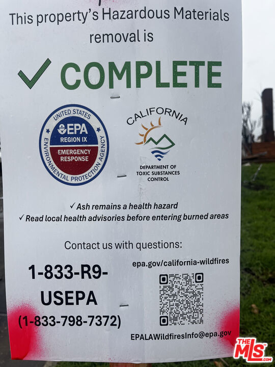613 Swarthmore Avenue, Pacific Palisades CA: https://media.crmls.org/mediaz/214c2070-ac22-4187-896c-4171ec17974d.jpg