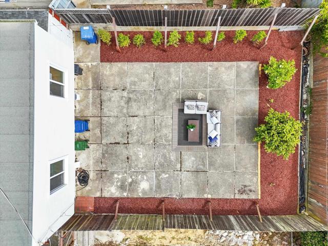 153 Morningside Dr, Daly City CA: https://media.crmls.org/mediaz/214cef75-dc83-4353-8d83-45457a88cc09.jpg