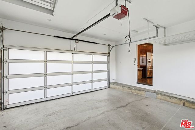 3476 Troy Drive, Los Angeles CA: https://media.crmls.org/mediaz/214cfe59-1112-434a-af8c-291a71316578.jpg