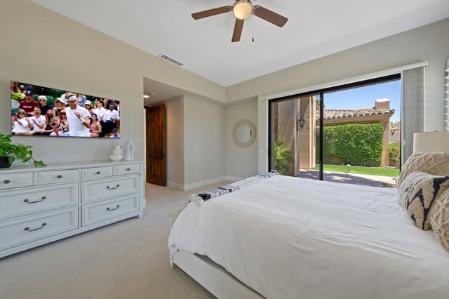 81080 Shinnecock, La Quinta CA: https://media.crmls.org/mediaz/214d07f1-6bd0-48c8-bb00-de5015a2a908.jpg