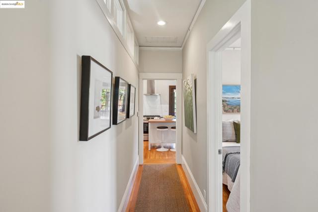 485 Hardy St, Oakland CA: https://media.crmls.org/mediaz/214d3f1f-ed03-4d2a-af4c-a760fafacbcb.jpg