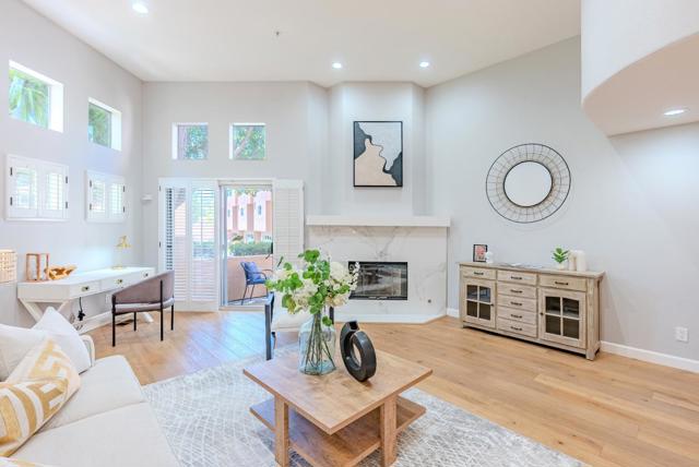 992 Alpine Terrace, Sunnyvale CA: https://media.crmls.org/mediaz/214d9ff2-c766-4f70-865b-bf134872e7d8.jpg