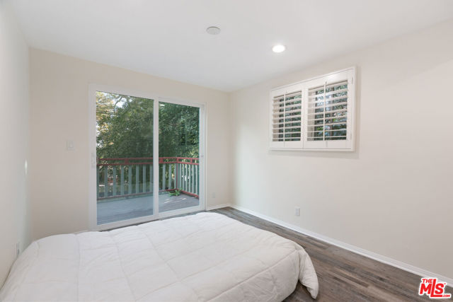 483 Sturtevant Drive, Sierra Madre CA: https://media.crmls.org/mediaz/214e35ba-f3a9-41d4-b6ac-65bcf0619ecc.jpg