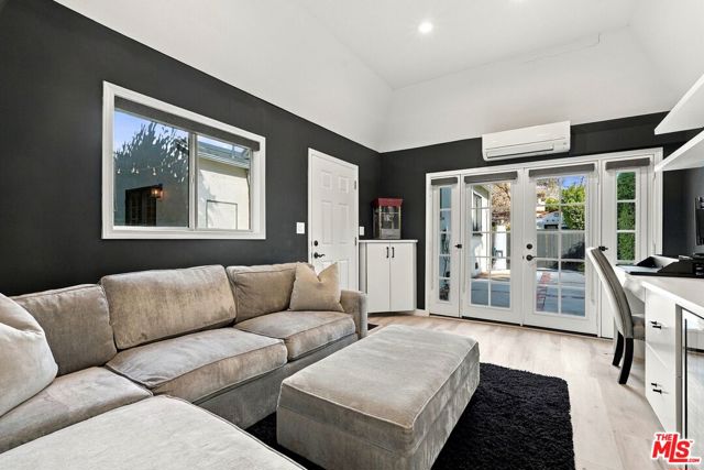 8266 Clinton Street photo 35