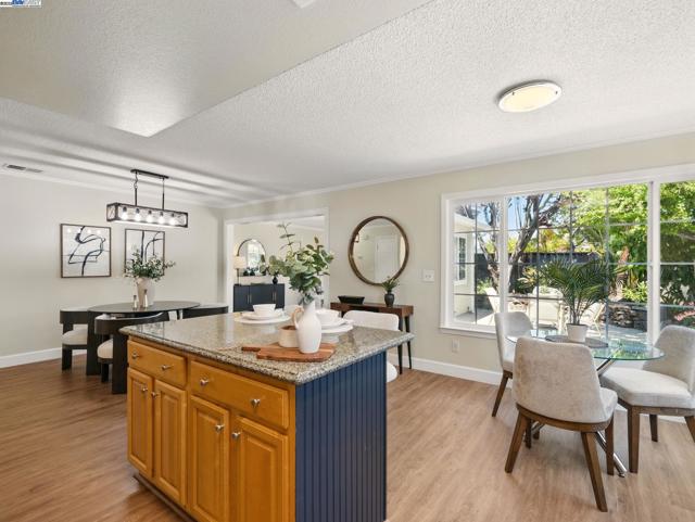 33537 Bardolph Cir, Fremont CA: https://media.crmls.org/mediaz/214e8aaf-535c-4362-95db-72c0ce867bbc.jpg