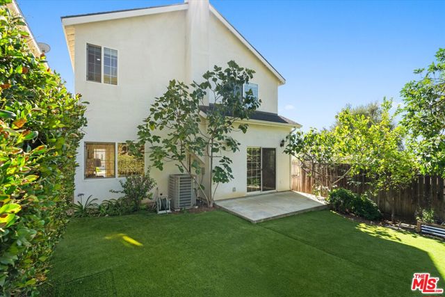 2409 Olive Avenue, La Crescenta CA: https://media.crmls.org/mediaz/214ed5d6-ccd5-4ca9-91c8-e8bc004622f7.jpg