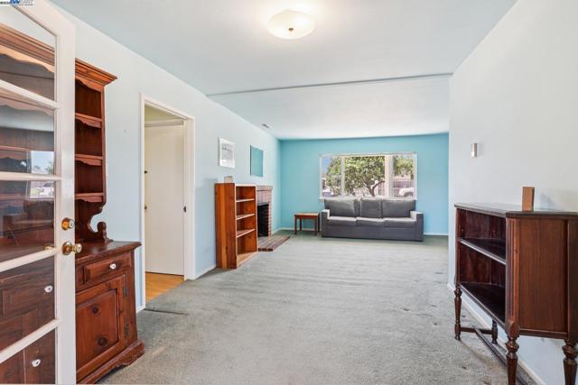 37709 Arlene Court, Fremont CA: https://media.crmls.org/mediaz/214f0187-0b8d-4666-a098-0ac599e9fe60.jpg