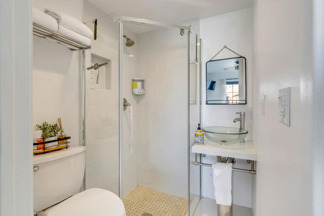 80687 Veranda Lane, Indio CA: https://media.crmls.org/mediaz/214fddfe-a888-4446-b378-c1fbe4cf9dba.jpg