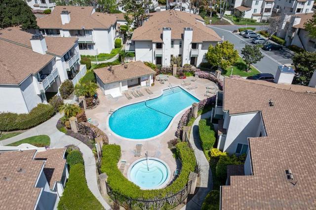 3157 Evening Way, La Jolla CA: https://media.crmls.org/mediaz/214feb92-819b-4b1a-8e02-143eda834b03.jpg
