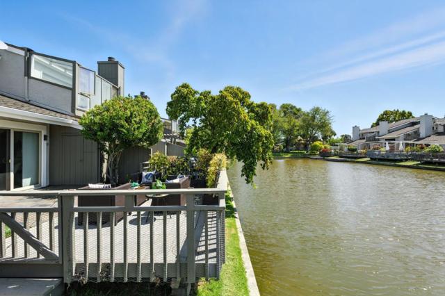 588 Marlin Court, Redwood City CA: https://media.crmls.org/mediaz/2150191a-ad0d-4131-9b75-2e8d1dc48e4e.jpg