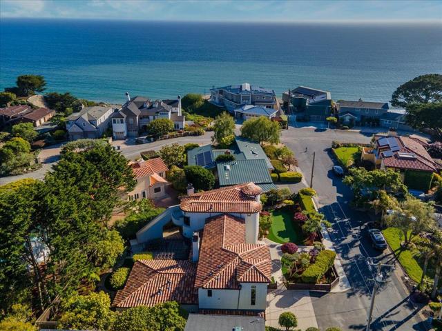 106 Farley Drive, Aptos CA: https://media.crmls.org/mediaz/2151790d-a18d-428e-b7f5-82bf884b8e33.jpg