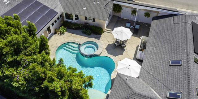 2602 N Louise, Santa Ana CA: https://media.crmls.org/mediaz/21555ad7-5cbb-439b-9f71-9e5116d16be5.jpg