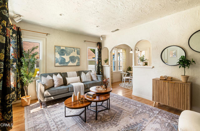 Detail Gallery Image 5 of 32 For 2428 Seneca St, Pasadena,  CA 91107 - 2 Beds | 1/1 Baths