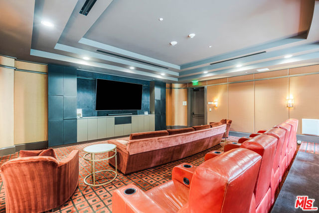 1 W Century Drive, Los Angeles CA: https://media.crmls.org/mediaz/21561025-3ef4-449c-a044-324441a32647.jpg