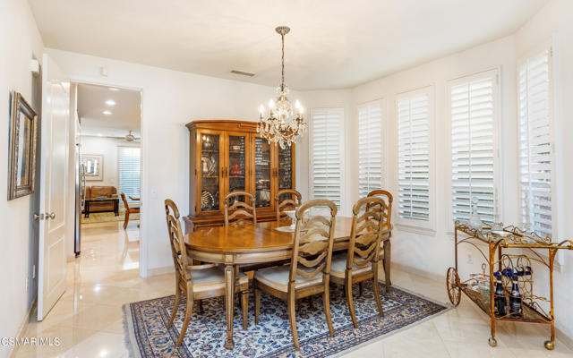 20769 Lugano Way, Porter Ranch CA: https://media.crmls.org/mediaz/2156ca9d-5f30-4f92-ad85-80c644392e9a.jpg