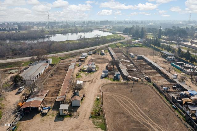 Detail Gallery Image 3 of 46 For 301 Sycamore Dr, Bakersfield,  CA 93308 - – Beds | – Baths