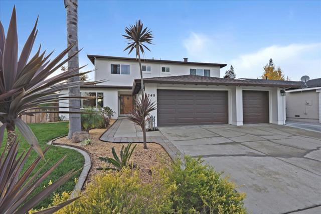 249 Purple Glen Drive, San Jose CA: https://media.crmls.org/mediaz/2157250d-56b3-4f6e-a2a0-2010f658e539.jpg