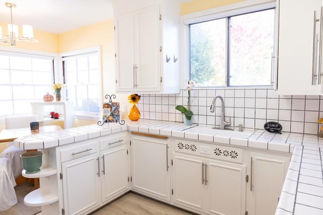 1541 Maple Street, San Mateo CA: https://media.crmls.org/mediaz/21580a8d-f05c-4f38-b336-d8b1606fb575.jpg