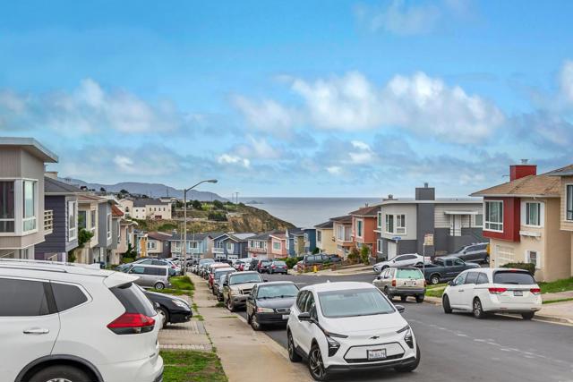 490 Westmoor Avenue, Daly City CA: https://media.crmls.org/mediaz/215831f6-7ce8-4b5e-8007-0a2ab39bdca7.jpg