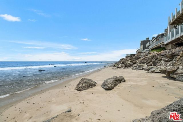 24112 Malibu Road, Malibu, California 90265, 4 Bedrooms Bedrooms, ,3 BathroomsBathrooms,Single Family Residence,For Sale,Malibu,24388155