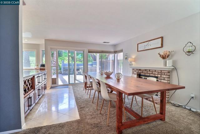 1728 Peachwillow St, Pittsburg CA: https://media.crmls.org/mediaz/215a5322-dcbb-4add-9d79-adf5c326dc17.jpg