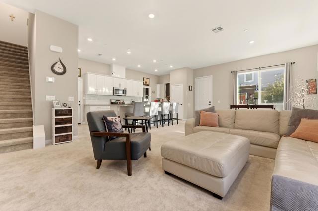 Detail Gallery Image 17 of 48 For 2119 Bluestone Circle, Chula Vista,  CA 91913 - 4 Beds | 2/1 Baths