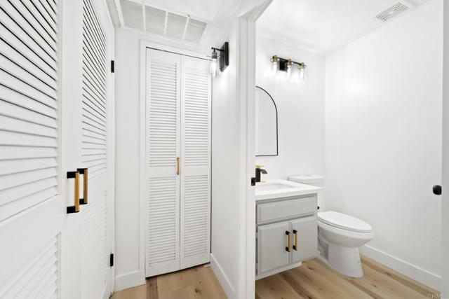 10350 Caminito Cuervo, San Diego CA: https://media.crmls.org/mediaz/215b7050-bb41-44ea-a378-446f4258ca9d.jpg