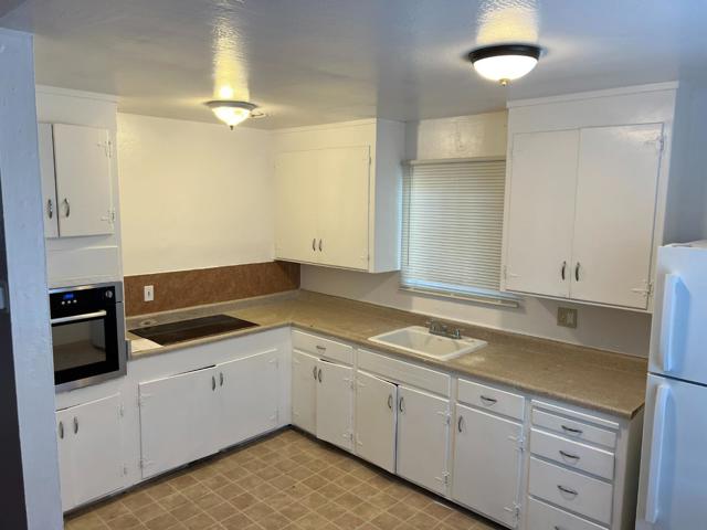 Image 4 of 6 For 3184 Cadillac Drive