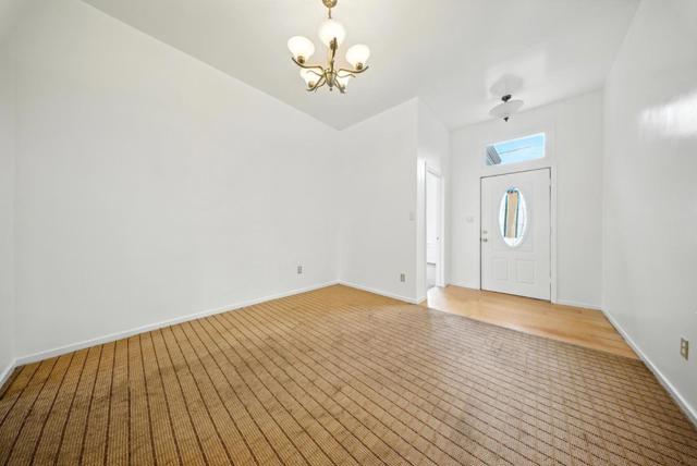 943 26th Street, Oakland CA: https://media.crmls.org/mediaz/215bfa8c-3656-4031-9b5c-0c418cd75d6e.jpg