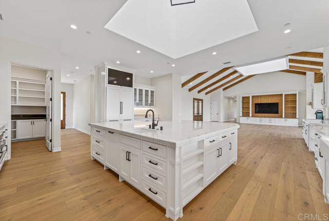 3066 Via Montevina, Fallbrook CA: https://media.crmls.org/mediaz/215ca63d-7bcd-4aaa-88c7-35e059a8302e.jpg