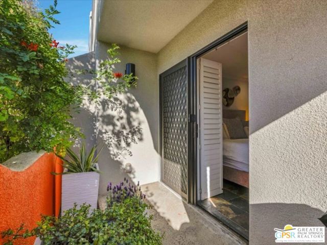 Image 17 of 44 For 351 Hermosa Drive 5d1