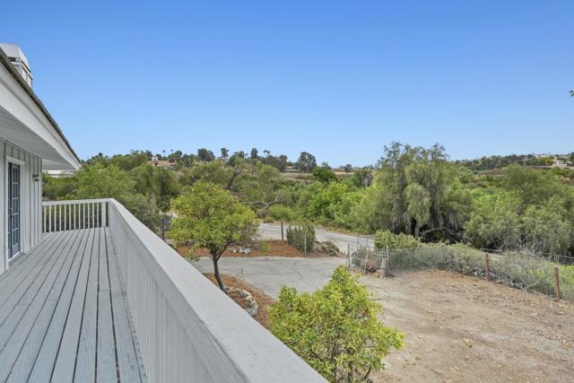 Detail Gallery Image 6 of 46 For 2835 Guajome Lake Rd, Oceanside,  CA 92057 - 3 Beds | 2 Baths