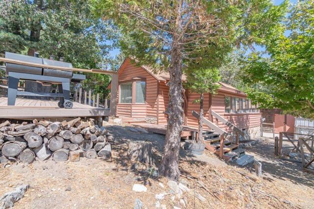 Detail Gallery Image 33 of 63 For 1211 Bridal Path, Rimforest,  CA 92378 - 2 Beds | 1 Baths