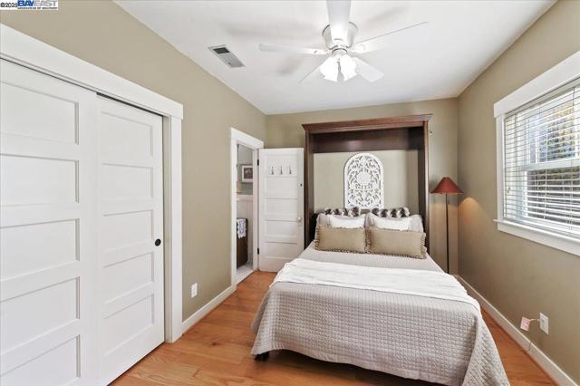 905 S Livermore Ave, Livermore CA: https://media.crmls.org/mediaz/215ea95b-5d19-48da-9c58-1b0f5faea40b.jpg