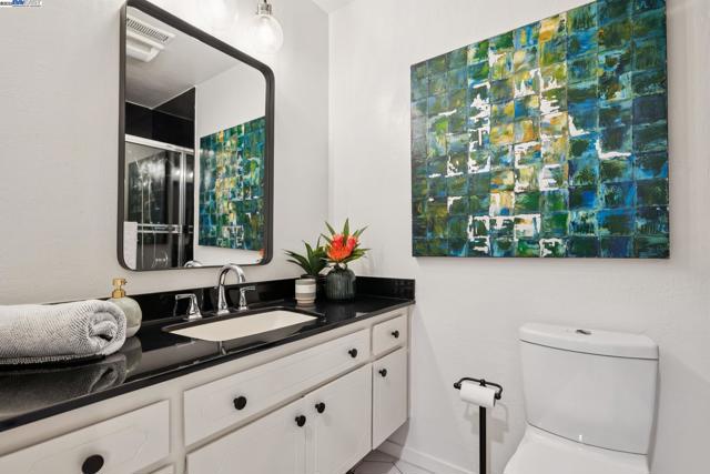 3109 La Campania, Alameda CA: https://media.crmls.org/mediaz/215ec7b5-5ca4-4a95-abd3-714906ae9ad8.jpg