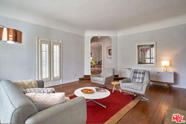 1235 HI POINT Street, Los Angeles CA: https://media.crmls.org/mediaz/215ed033-a138-4763-a604-243f38207006.jpg