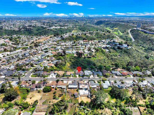 5403 Via Carancho, San Diego CA: https://media.crmls.org/mediaz/215f3bb8-aa5d-4a10-af6f-a151ef519d5d.jpg