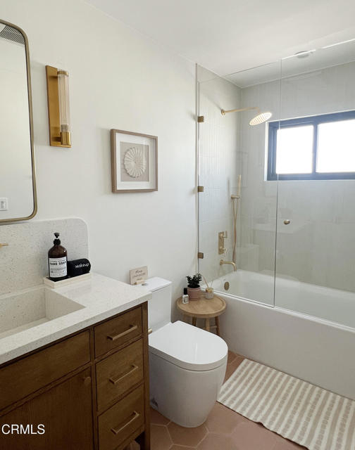 5135 w W Wooley Road, Oxnard CA: https://media.crmls.org/mediaz/216032f6-cf62-4ebb-8a76-ca3ce42c46e4.jpg