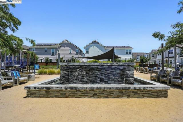 8360 Marine Way, Newark CA: https://media.crmls.org/mediaz/2160369f-c132-4d2f-a1e7-8c7475da357b.jpg