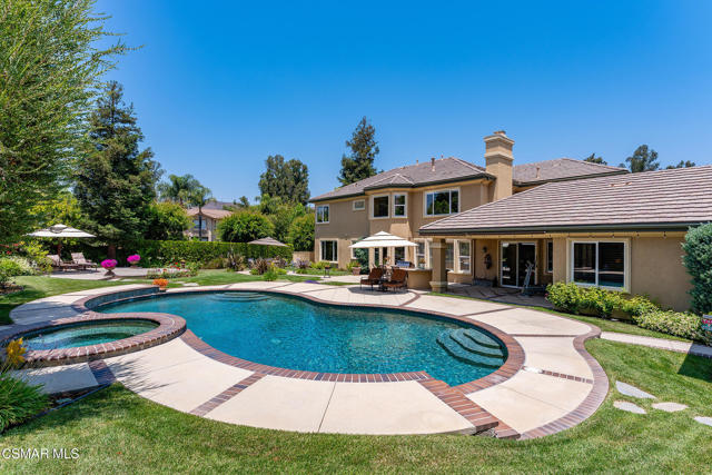 684 Noble Road, Simi Valley CA: https://media.crmls.org/mediaz/21603ff4-1d3f-4fc4-8841-05a6a0480912.jpg