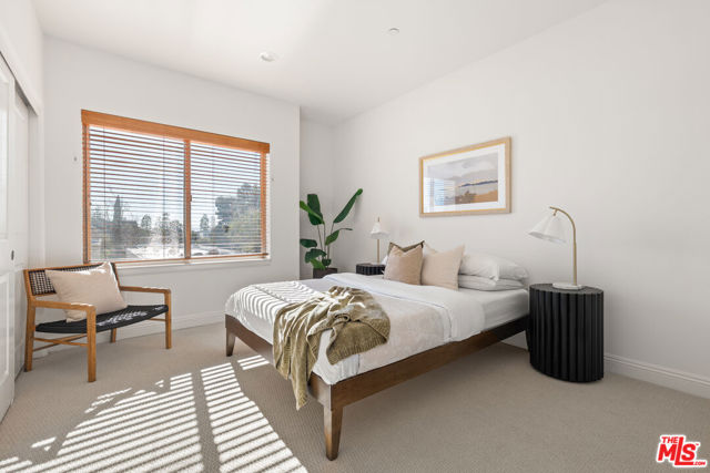 8238 W Manchester Avenue, Playa del Rey CA: https://media.crmls.org/mediaz/21627769-7180-4b28-8fdf-e550b3da72e1.jpg