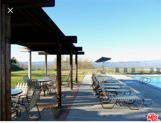 117 Navajo Lane, Topanga CA: https://media.crmls.org/mediaz/2162898d-175e-45e8-bbe7-460e758b5984.jpg