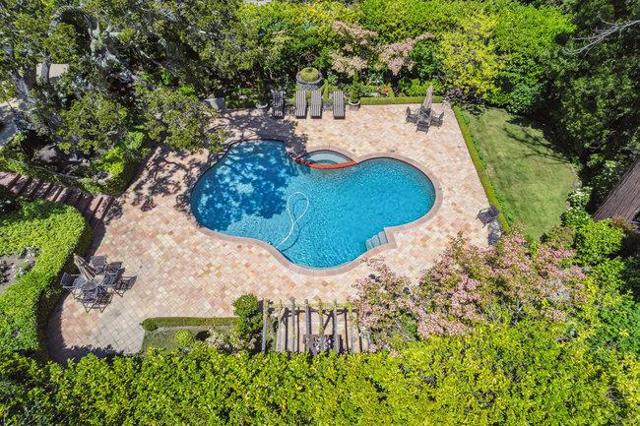 2307 Easton Drive, Burlingame CA: https://media.crmls.org/mediaz/21630713-4bfc-4a7f-b4d7-c82436cc04e1.jpg