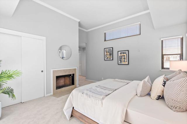 1993 Plymouth Street, Mountain View CA: https://media.crmls.org/mediaz/21634ac2-b5ba-4f98-86ba-c55d498eb32e.jpg