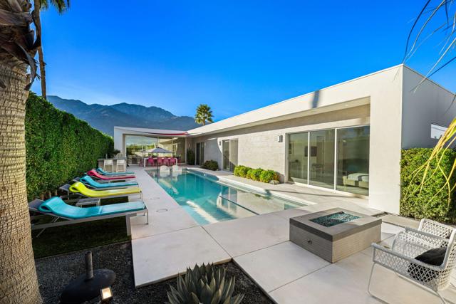 1940 S Barona Road, Palm Springs, CA 92264