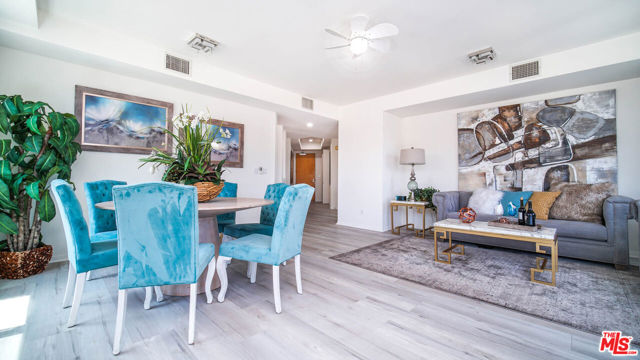 12222 WILSHIRE Boulevard, Los Angeles CA: https://media.crmls.org/mediaz/21651053-3c72-47fb-a1c6-ba5b98d19be3.jpg